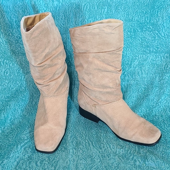 Vintage Shoes - VTG Suede Khaki Boots